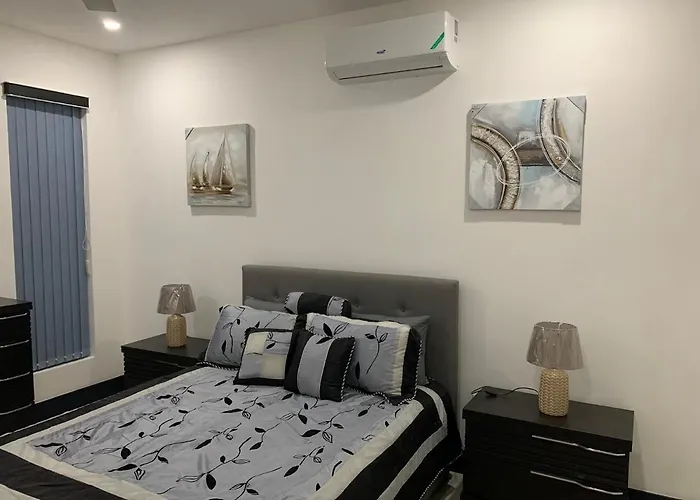 Serenity Haven - Your Ultimate Escape * Runaway Bay