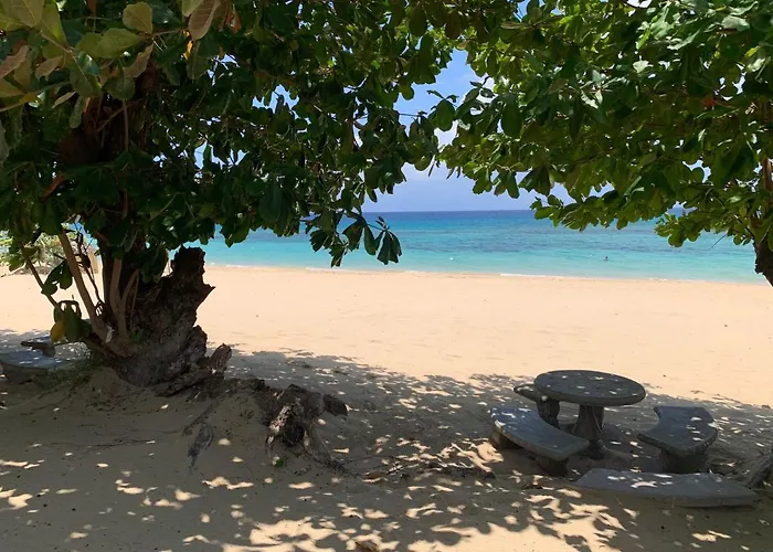 Serenity Haven - Your Ultimate Escape * Runaway Bay