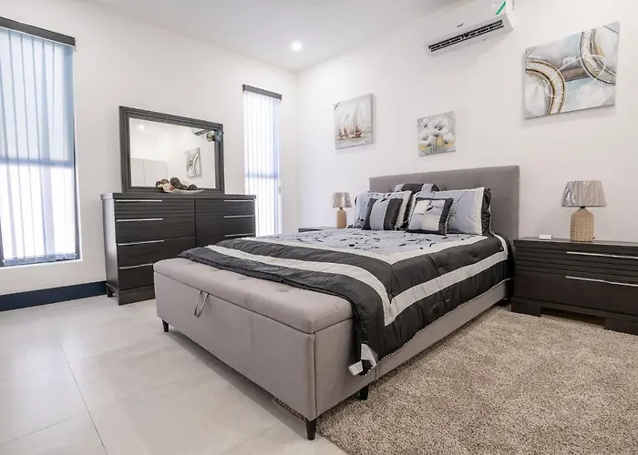 Serenity Haven - Your Ultimate Escape Runaway Bay