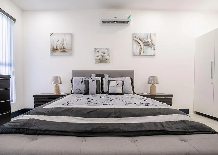 Serenity Haven - Your Ultimate Escape Runaway Bay