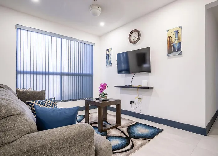 Serenity Haven - Your Ultimate Escape Runaway Bay